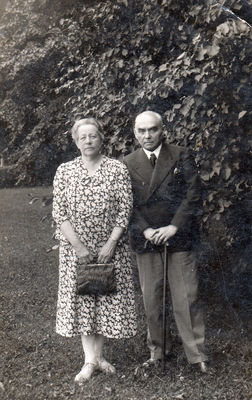 Herman (Salman Hirsch) Klas-Glass (1874-1941 [img]http://muuseum.jewish.ee/md.gif[/img]) and Stanislava Klas-Glass (Fruchtmann) (1877-1941  [img]http://muuseum.jewish.ee/md.gif[/img]) 
