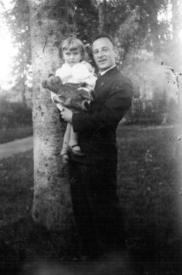 Vigderhaus Jakob and Dveira ~ 1932
